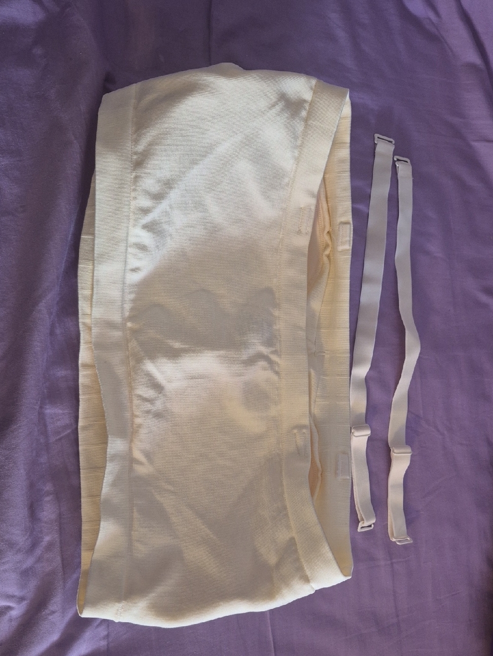 Truekind Strapless Convertable Bra in Cream - 3XL - Picture 4 of 4